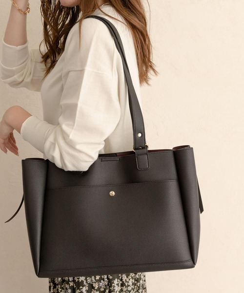 RODE SKO(ロデスコ)の「AINO サイドファスナー2WAYトート(トートバッグ・レディース・ベージュ/ネイビー/グレー/ブラック・ONE)」の12枚目の写真