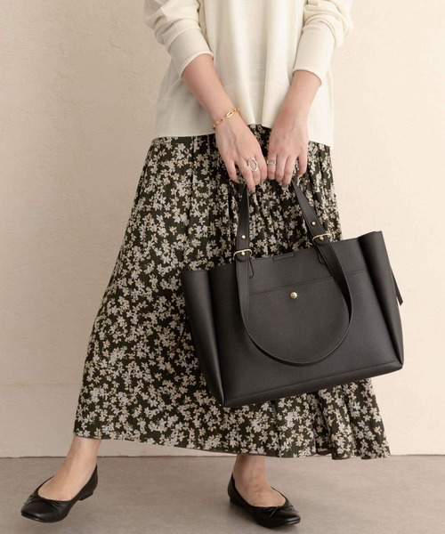 RODE SKO(ロデスコ)の「AINO サイドファスナー2WAYトート(トートバッグ・レディース・ベージュ/ネイビー/グレー/ブラック・ONE)」の14枚目の写真