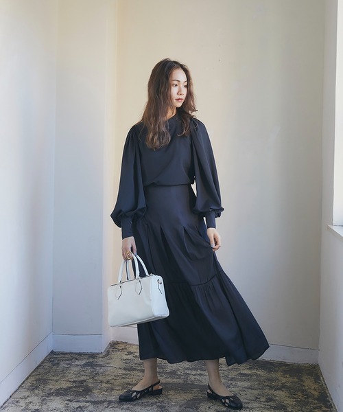 RANDEBOO（ランデブー）の「Aurora skirt（スカート・レディース・ベージュ/ブラック・FREE）」の2枚目の写真