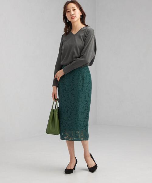 green label relaxing(グリーンレーベルリラクシング)の「テンジク シアー ラメ Vネック プルオーバー ニット -ウォッシャブル-(ニット/セーター・レディース・ダークグレー/ナチュラル・FREE)」の6枚目の写真