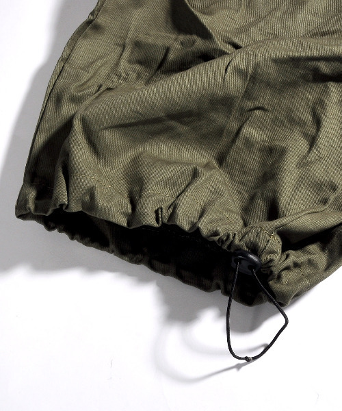 neos（ネオス）の「【neos -addictive design-】ルーズシルエット サイドポケット バルーン ジョガー アンクル丈 カーゴパンツ（カーゴパンツ・メンズ・ホワイト/グリーン/ブラック・LARGE/MEDIUM/X-LARGE）」の10枚目の写真