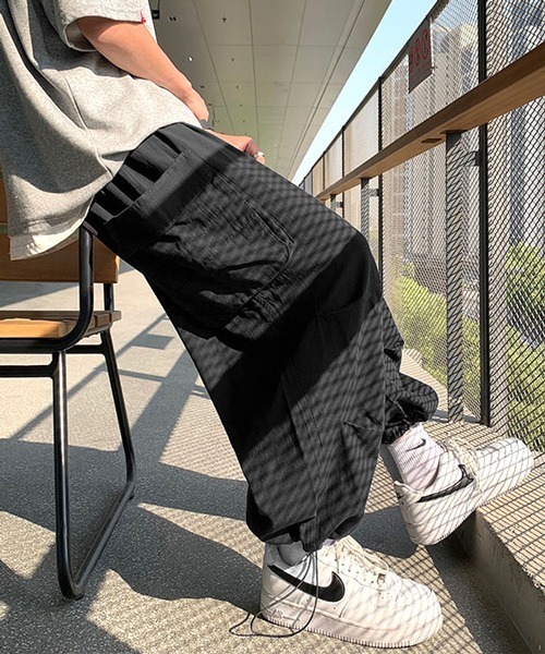 neos（ネオス）の「【neos -addictive design-】ルーズシルエット サイドポケット バルーン ジョガー アンクル丈 カーゴパンツ（カーゴパンツ・メンズ・ホワイト/グリーン/ブラック・LARGE/MEDIUM/X-LARGE）」の6枚目の写真