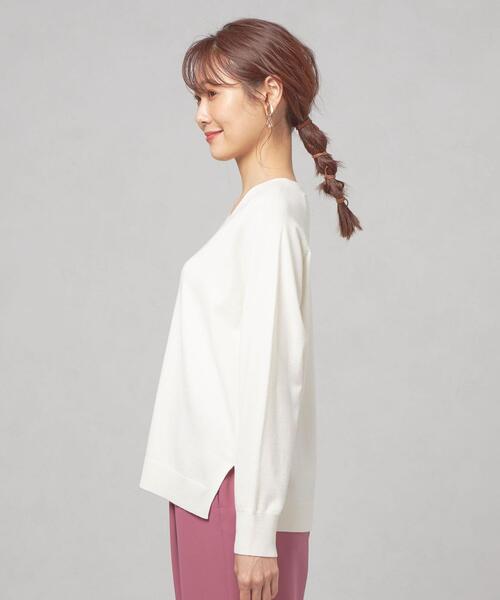 closet story（クローゼットストーリー）の「＜closet story（クローゼットストーリー）＞サイドスリット Vネック ニットプルオーバー -ウォッシャブル-（ニット/セーター・レディース・ネイビー/ライム/ライラック/ホワイト・FREE）」の13枚目の写真