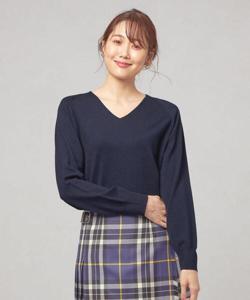 closet story（クローゼットストーリー）の「＜closet story（クローゼットストーリー）＞サイドスリット Vネック ニットプルオーバー -ウォッシャブル-（ニット/セーター・レディース・ネイビー/ライム/ライラック/ホワイト・FREE）」の17枚目の写真