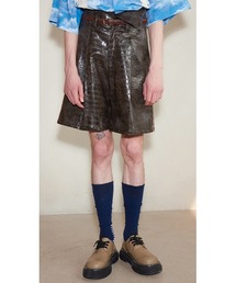 MIXSEVEN | アシンメトリーフェイククロコダイルレザーショーツ MX21S23【MIX SEVEN】(その他パンツ)