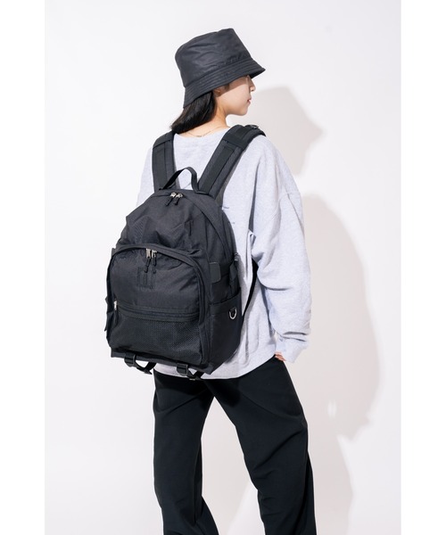 BEAMS×incase コラボ　デイパック（レア） 共に40周年 BEAMSとEASTPAKがコラボバッグ発表