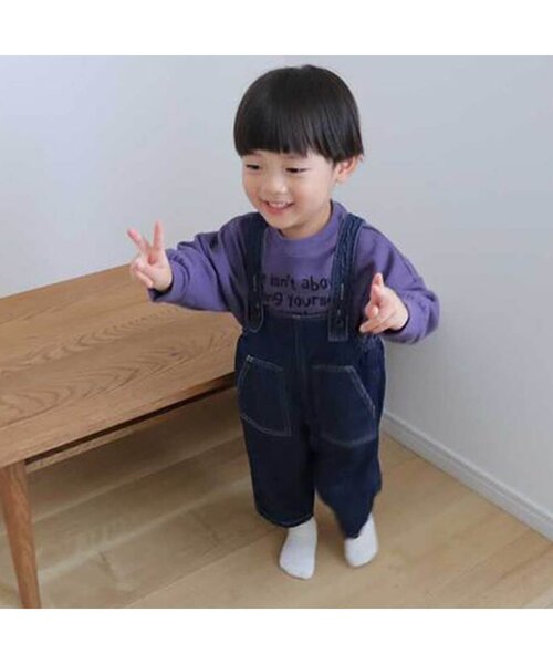 BREEZE（ブリーズ）の「WEB限定 ゆるサロペット（サロペット/オーバーオール・キッズ・ベージュ/チャコール/インディゴブルー・90/110/80/70/100/130/120）」の8枚目の写真