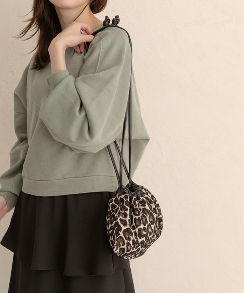 RODE SKO（ロデスコ）の「リバーシブルキンチャクバッグ（ハンドバッグ・レディース・ブラック/ブラウン/アイボリー・ONE）」の5枚目の写真