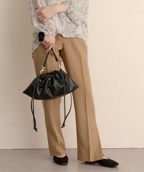 RODE SKO（ロデスコ）の「リバーシブルキンチャクバッグ（ハンドバッグ・レディース・ブラック/ブラウン/アイボリー・ONE）」の10枚目の写真