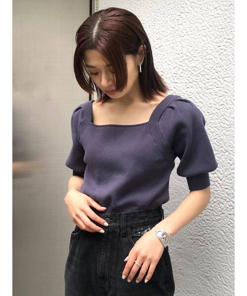 EMODA(エモダ)の「バックタイコンパクトニット(ニット/セーター・レディース・ブラック/ベージュ/パープル・FREE)」の18枚目の写真