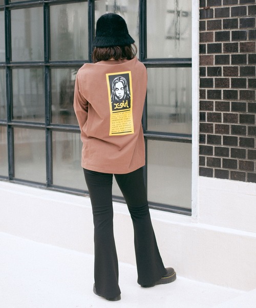 X-girl(エックスガール)の「WORDS FACE L/S TEE(Tシャツ/カットソー・レディース・ホワイト/ライトブルー/ブラック/ブラウン・SMALL/MEDIUM/LARGE/X-LARGE)」の16枚目の写真