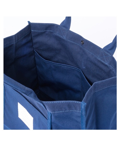 BEAMS DESIGN(ビームス デザイン)の「BEAMS DESIGN(ビームス デザイン) INSIDE OUT トートバッグ(L)(トートバッグ・メンズ・ブラック/ネイビー/グリーン/ブラウン/ブルー/オレンジ・FREE)」の14枚目の写真