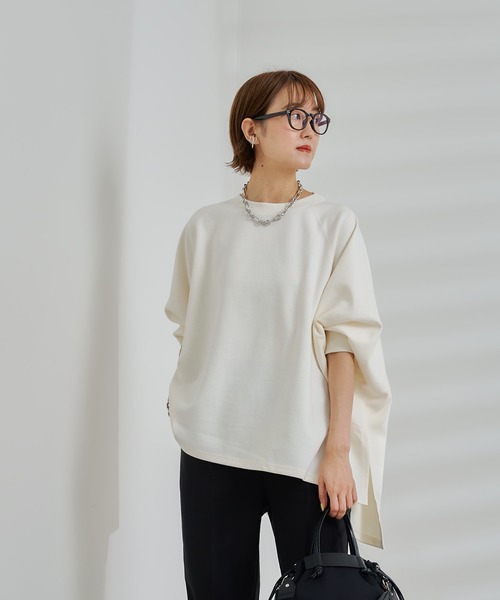 DouDou(ドゥドゥ)の「【WEB限定】ポンチョプルオーバー(Tシャツ/カットソー・レディース・ブラック/オフホワイト/キャメル・FREE)」の19枚目の写真