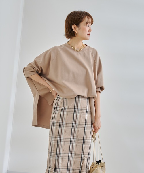 DouDou(ドゥドゥ)の「【WEB限定】ポンチョプルオーバー(Tシャツ/カットソー・レディース・ブラック/オフホワイト/キャメル・FREE)」の7枚目の写真
