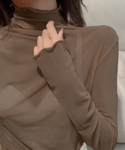 Chaco closet（チャコ クローゼット）の「メロウハイネックトップス（Tシャツ/カットソー・レディース・ホワイト/ブラック/アイボリー/パープル/グリーン/オレンジ/イエロー/ピンク/ライトピンク/ライトグリーン/ブラウン/グレー/ブルー/ラベンダー/グレイッシュブルー/ライトグレー/ライトブラウン・FREE）」の7枚目の写真