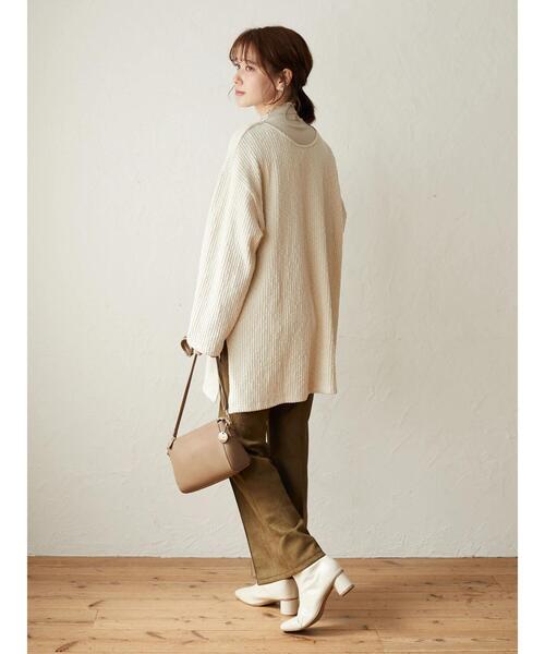 Sugar spoon（シュガースプーン）の「・SUGAR SPOON ソデシャーリングハイネック＊（Tシャツ/カットソー・レディース・ブラック/ベージュ/イエロー/アイボリー・FREE）」の12枚目の写真