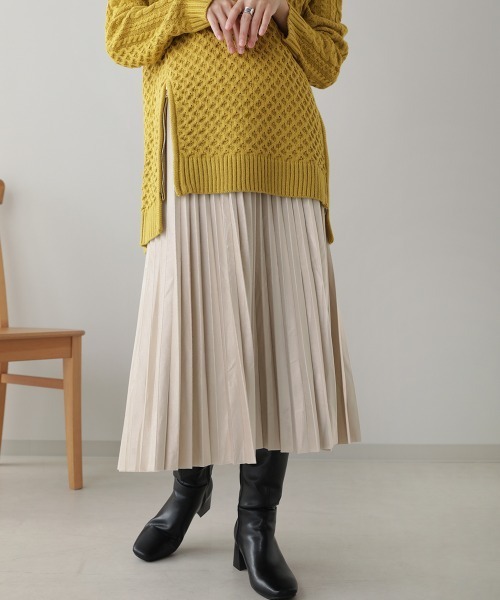 Bou Jeloud（ブージュルード）の「起毛プリーツロングスカート（スカート・レディース・グレー/オフホワイト/キャメル・38）」の2枚目の写真