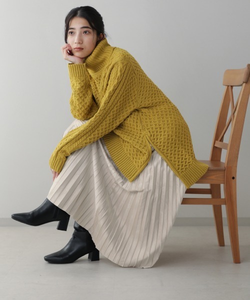 Bou Jeloud（ブージュルード）の「起毛プリーツロングスカート（スカート・レディース・グレー/オフホワイト/キャメル・38）」の8枚目の写真