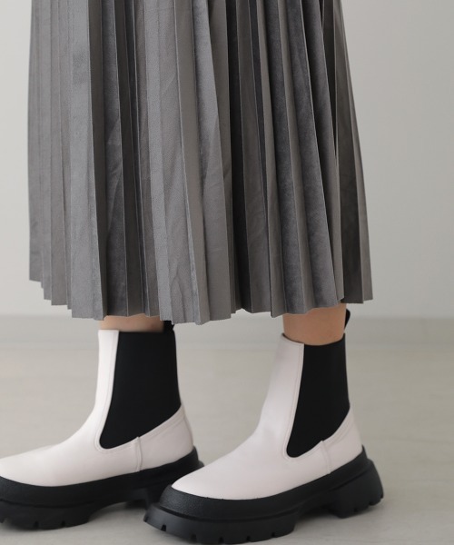 Bou Jeloud（ブージュルード）の「起毛プリーツロングスカート（スカート・レディース・グレー/オフホワイト/キャメル・38）」の5枚目の写真