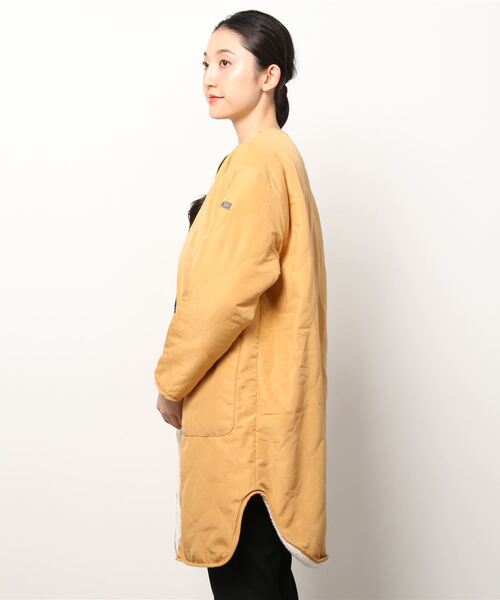 Slyde(スライド)の「【Slyde】REVERSIBLE LONG COAT(ノーカラーコート・レディース・ベージュ/オリーブ・SMALL/MEDIUM)」の7枚目の写真