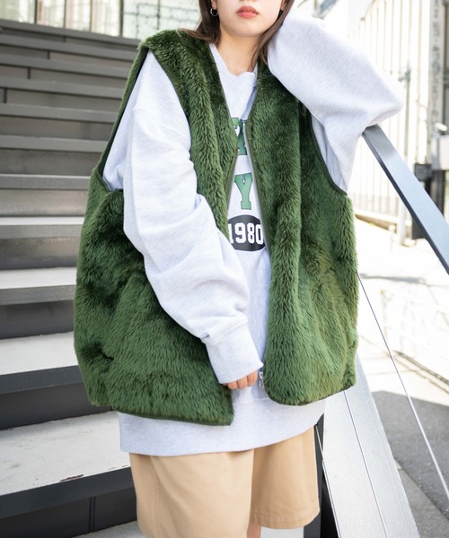 WEGO(ウィゴー)の「WEGO/フェイクファーBIGベスト(ベスト・メンズ・ブラウン/グレー/カーキ・FREE)」の13枚目の写真