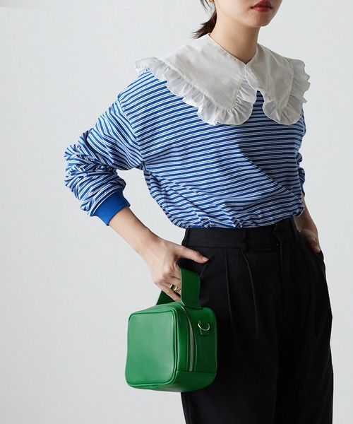 forksy.(フォルクシー)の「【forksy.】スクエアショルダーバッグ スムースPUレザー&キャンバスPUレザーコンビ(ボストンバッグ・レディース・ホワイト/ブラック/ダークブラウン/ライトイエロー/ケリーグリーン/ブラック系その他・FREE)」の8枚目の写真