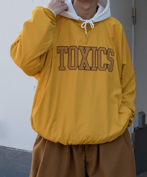 kutir(クティール)の「TOXICSカレッジプルオーバー(パーカー・メンズ・ブラック/イエロー/グリーン・MEDIUM/LARGE)」の22枚目の写真