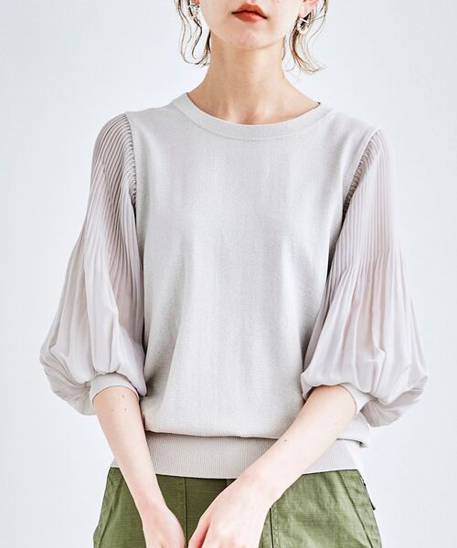 le.coeur blanc（ルクールブラン）の「シフォンプリーツニット（ニット/セーター・レディース・グレイッシュベージュ/ブルー/ブラック・38）」の5枚目の写真