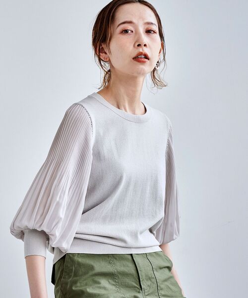 le.coeur blanc（ルクールブラン）の「シフォンプリーツニット（ニット/セーター・レディース・グレイッシュベージュ/ブルー/ブラック・38）」の9枚目の写真