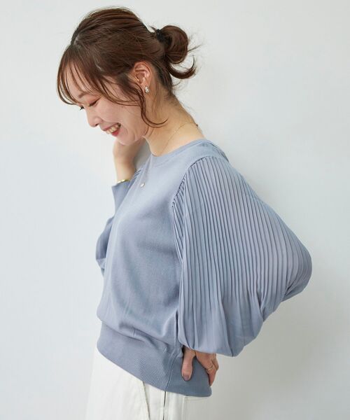 le.coeur blanc（ルクールブラン）の「シフォンプリーツニット（ニット/セーター・レディース・グレイッシュベージュ/ブルー/ブラック・38）」の19枚目の写真