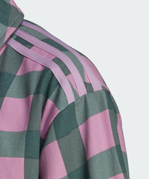 adidas（アディダス）の「総柄プリント ツイルシャツ / アディダス 