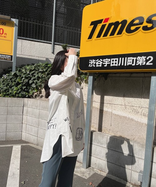 JUGLANS(ユグランス)の「☆ 【CHIGNON】10annivプリントシャツ 1621-055,1621-056(シャツ/ブラウス・レディース・ホワイト/ブルー・FREE)」の9枚目の写真