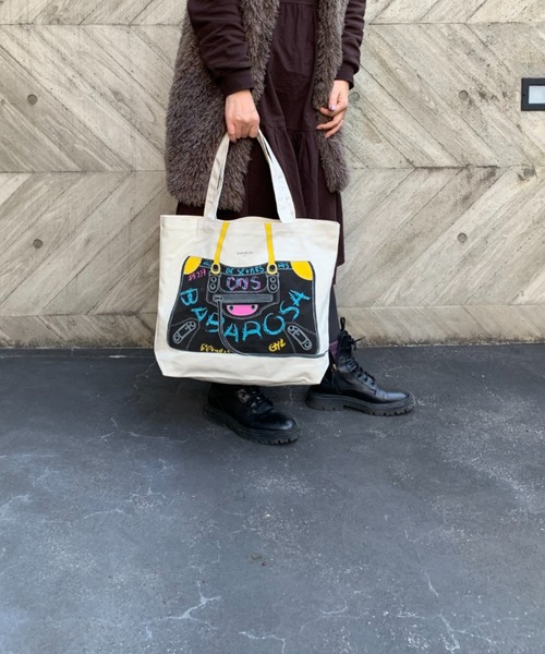 Via Demizon(ビアデミゾン)の「ZOZOTOWN 限定商品 バッグプリント A4トートバッグ(トートバッグ・レディース・ブラックミックス/シルバー/イエロー/ブラック/ベージュ・フリー)」の20枚目の写真