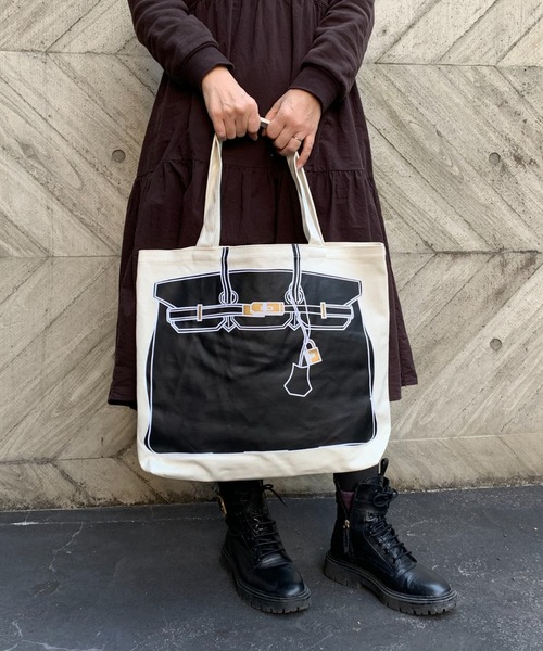 Via Demizon(ビアデミゾン)の「ZOZOTOWN 限定商品 バッグプリント A4トートバッグ(トートバッグ・レディース・ブラックミックス/シルバー/イエロー/ブラック/ベージュ・フリー)」の10枚目の写真