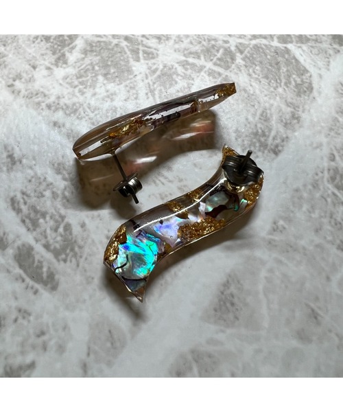 tone(トーン)の「【masamiyabi】シェルのかけらピアス(MA)(ピアス(両耳用)・レディース・ベージュ/グレー/エメラルド/その他2/その他・FREE)」の11枚目の写真