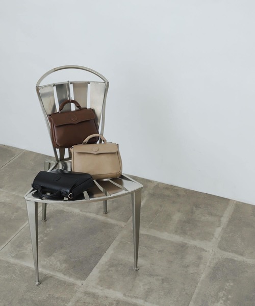 SENSE OF PLACE by URBAN RESEARCH（センスオブプレイスバイアーバンリサーチ）の「フラップロゴショルダーバッグ（ショルダーバッグ・レディース・ベージュ/ブラック/ブラウン/イエロー・ONE）」の11枚目の写真