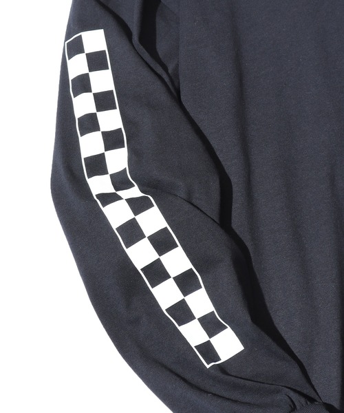 VANS（バンズ）の「VANS/ヴァンズ M TRIANGLE LOGO LS TEE トライアングルロンT（Tシャツ/カットソー・メンズ・ホワイト/ブラック/ベージュ・M/L/XL）」の7枚目の写真