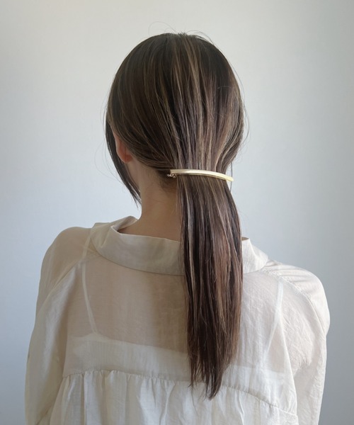 iso(イソ)の「スリムニュアンススティックメタルバレッタ(バレッタ/ヘアクリップ・レディース・シルバー/ゴールド・FREE)」の11枚目の写真