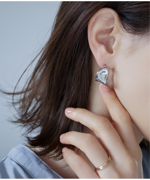 Meach.（ミーチ）の「【Meach.】シルバー925メタルピアス/ラウンド/Cフック/ゴールド/シルバー（ピアス（両耳用）・レディース・A/B/C/D/F/E/H/G・FREE）」の12枚目の写真