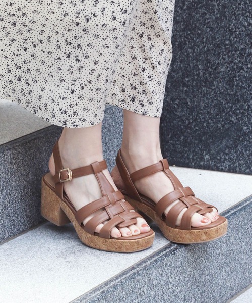 mysty woman(ミスティウーマン)の「厚底グルカサンダル 279749(サンダル・レディース・ブラック/キャメル・MEDIUM/LARGE)」の2枚目の写真