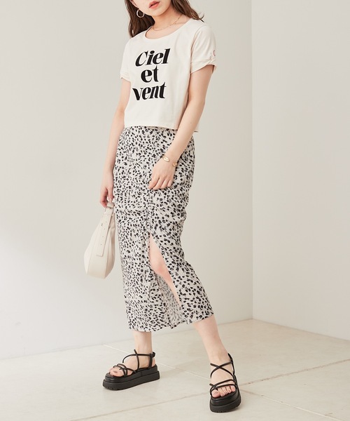 Chico（チコ）の「ショート丈フロッキーチビロゴTシャツ（Tシャツ/カットソー・レディース・アイボリー/ホワイト系2/ブラック/ライトピンク・FREE）」の12枚目の写真