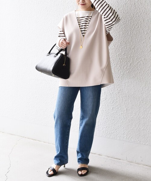 SHIPS（シップス）の「*〈手洗い可能〉梨地Vネックトップス◇（ベスト・レディース・ブラック/ベージュ/ダークブルー/ブルー系・ONE SIZE）」の13枚目の写真