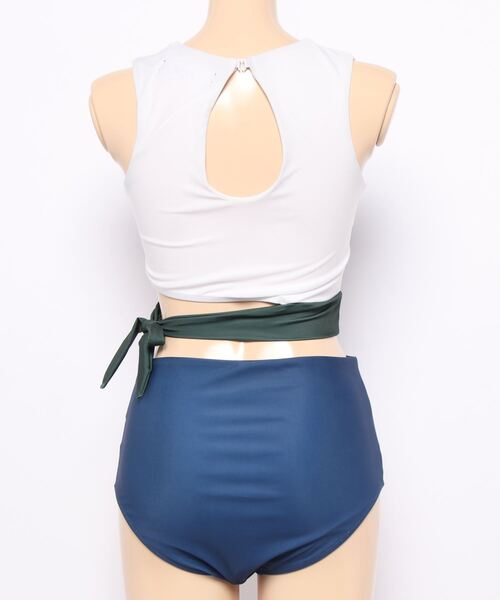 Dita(ディータ)の「ウエストリボンハイウエストスウィムウェア(水着・レディース・ホワイト・M/L/XL)」の4枚目の写真
