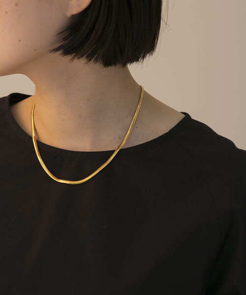 SHYLA（シャイラ）の「SHYLA　THICK SNAKE CHAIN（ネックレス・レディース・ゴールド・-）」の4枚目の写真