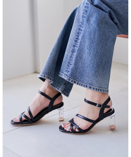 Realta（レアルタ）の「Realta(レアルタ)透明ヒールラインアンクルサンダル（サンダル・レディース・ホワイト系その他/ブラック/ブラック系その他/ホワイト・M/LL/L/S）」の4枚目の写真