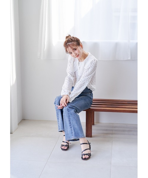 Realta（レアルタ）の「Realta(レアルタ)透明ヒールラインアンクルサンダル（サンダル・レディース・ホワイト系その他/ブラック/ブラック系その他/ホワイト・M/LL/L/S）」の11枚目の写真