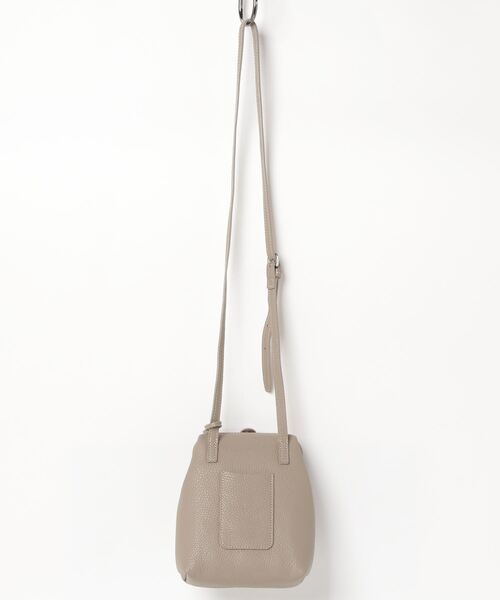 Atelier nuu(アトリエヌウ)の「Atelier nuu parcel mist ダレスポシェット(ショルダーバッグ・レディース・スカイブルー/ピンクベージュ/グレイッシュベージュ・FREE)」の12枚目の写真