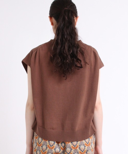 RNA-N（アールエヌエーエヌ）の「K2581 ショート丈コットンベスト（ベスト・レディース・ブラウン/グリーン/ブラック/ライトベージュ・MEDIUM）」の13枚目の写真