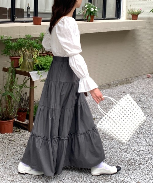 Diosfront（ディオスフロント）の「ボリュウームギャザーティアードロングスカート（スカート・レディース・ホワイト/チャコールグレー/ブラック/レッド/ブラック系その他・S/M）」の18枚目の写真