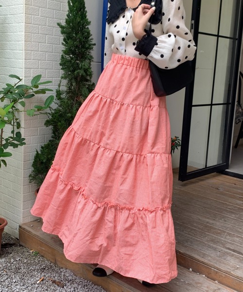 Diosfront（ディオスフロント）の「ボリュウームギャザーティアードロングスカート（スカート・レディース・ホワイト/チャコールグレー/ブラック/レッド/ブラック系その他・S/M）」の15枚目の写真